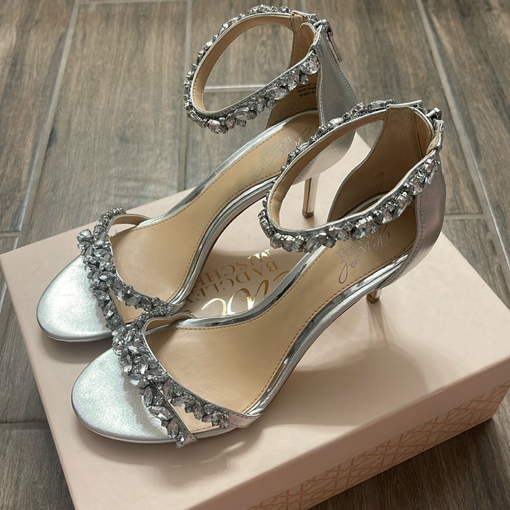 Badgley Mischka silver heel